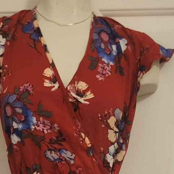 Floral Red and Gorgeous Maxi Dress - Picture 2 of 4